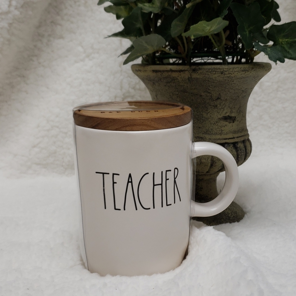 🎁 Rae Dunn Teacher Mug with Wood Lid